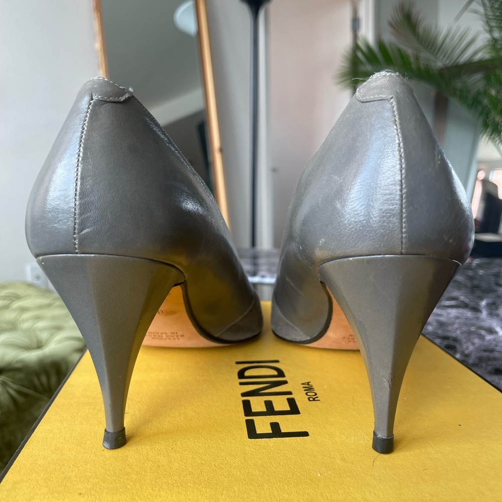 VINTAGE ROBERTINA HANDMADE LEATHER HEELS - Picture 12 of 13